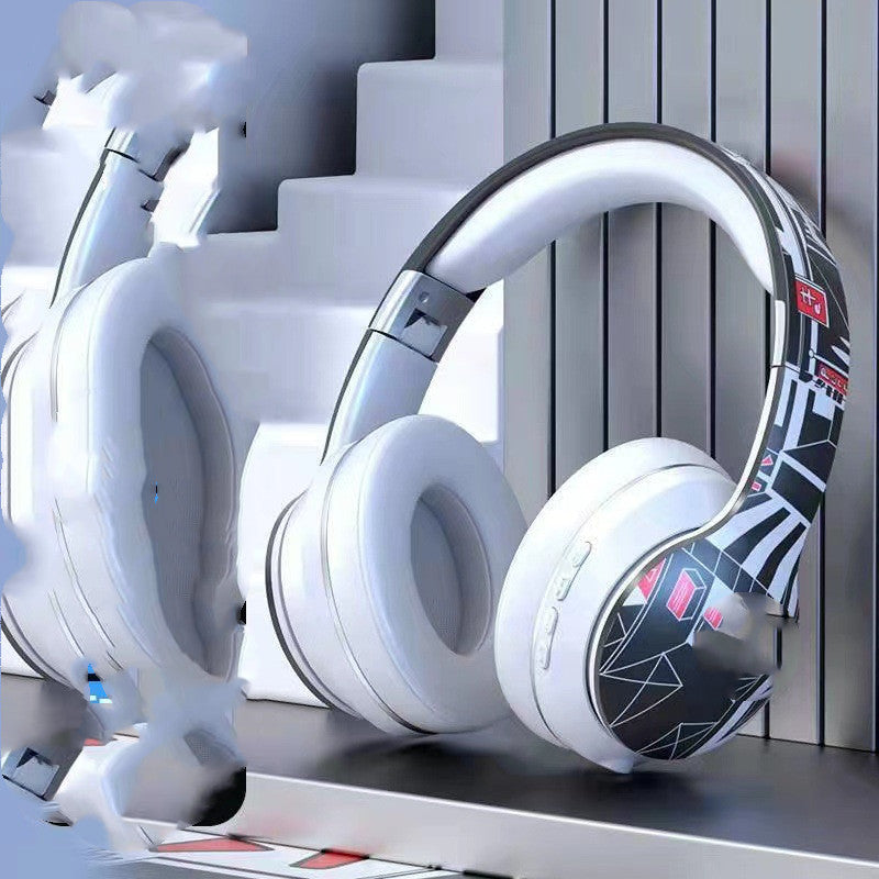 Wireless Headset with Noise Reduction and Low Latency